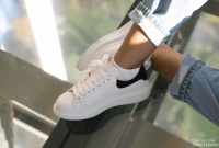 How To Choose The Right Shoes For Any Outfit