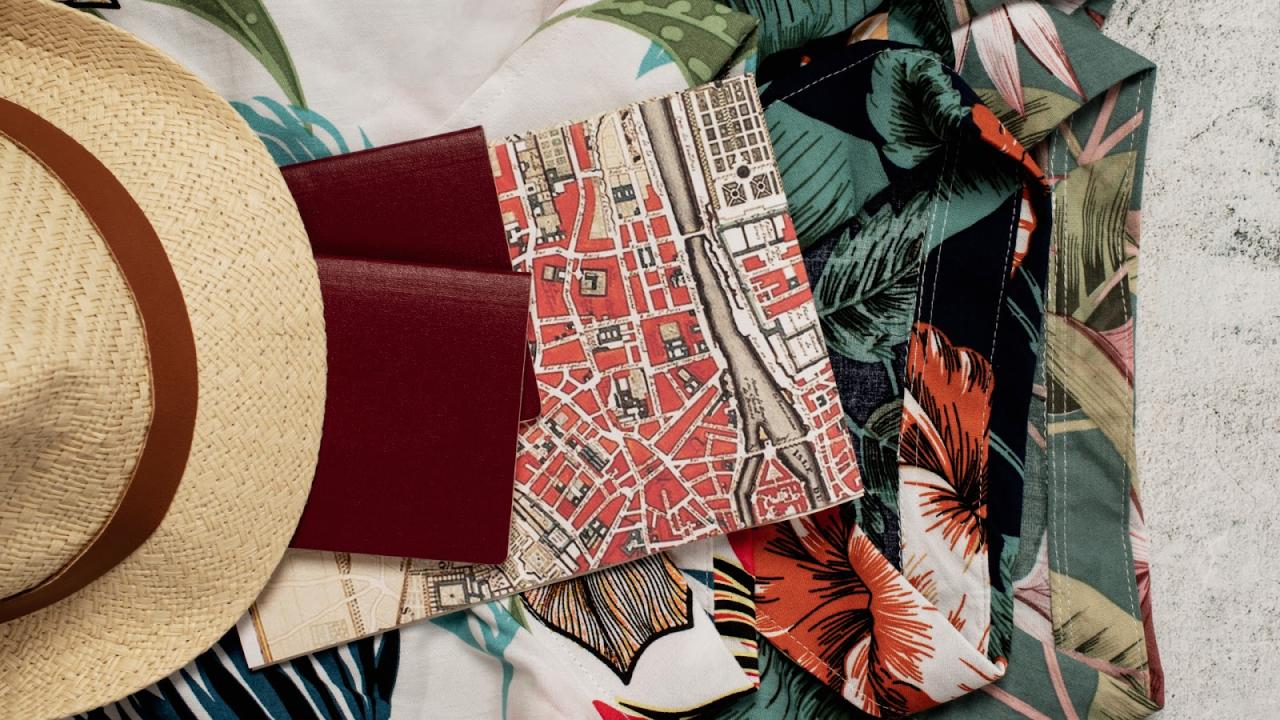 How To Mix And Match Patterns In Your Outfits